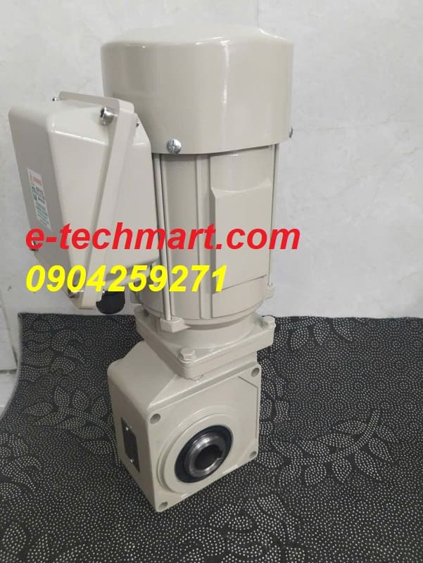Motor giảm tốc Sumitomo cốt âm RNYM03-1220-15